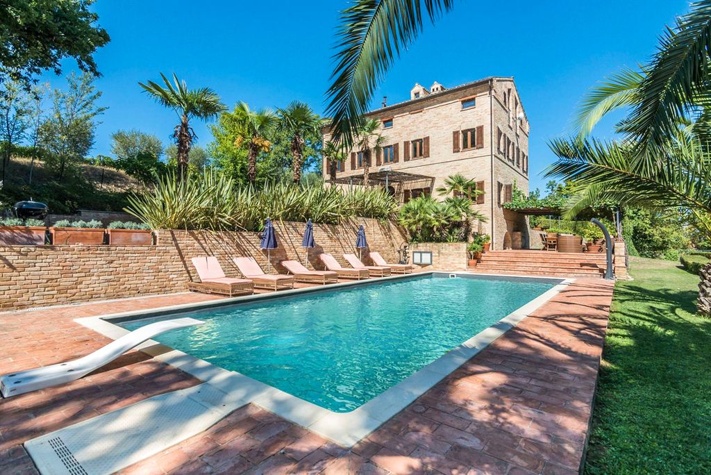 Villa Bagliano Marche Olivers Travels 2