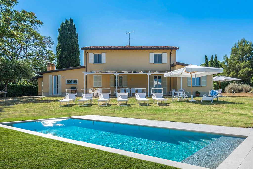 Villa Castagni Marche Olivers Travels 1