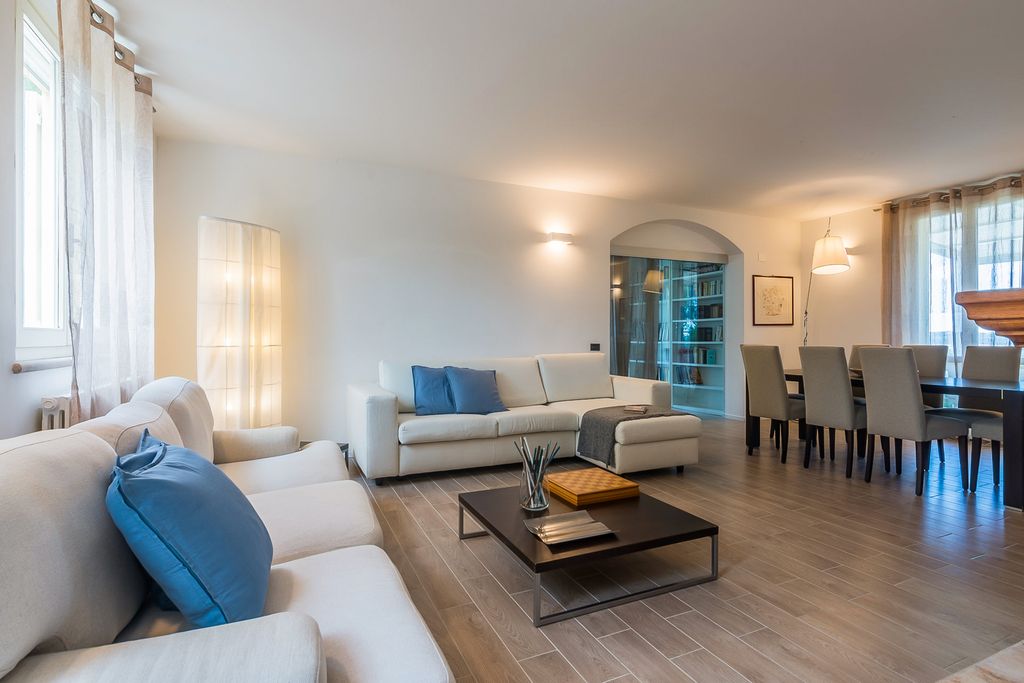 Villa Castagni Marche Olivers Travels 03