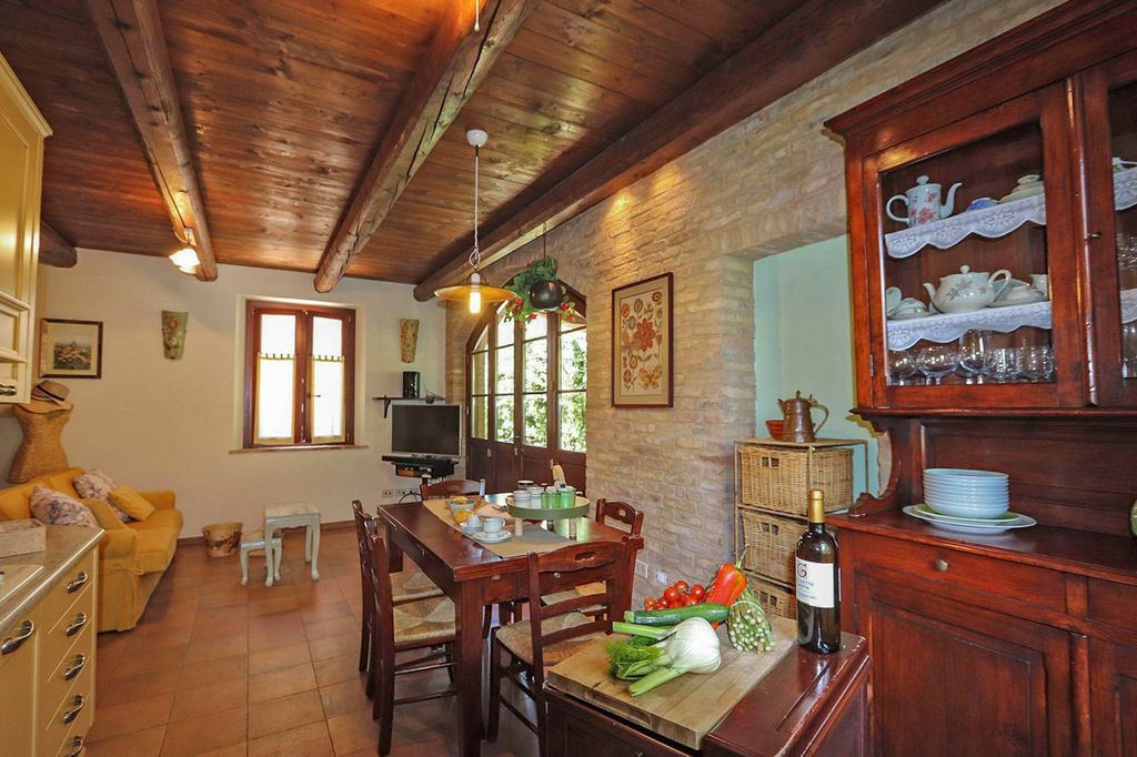 Dimora Morazzano Marche Olivers Travels 4