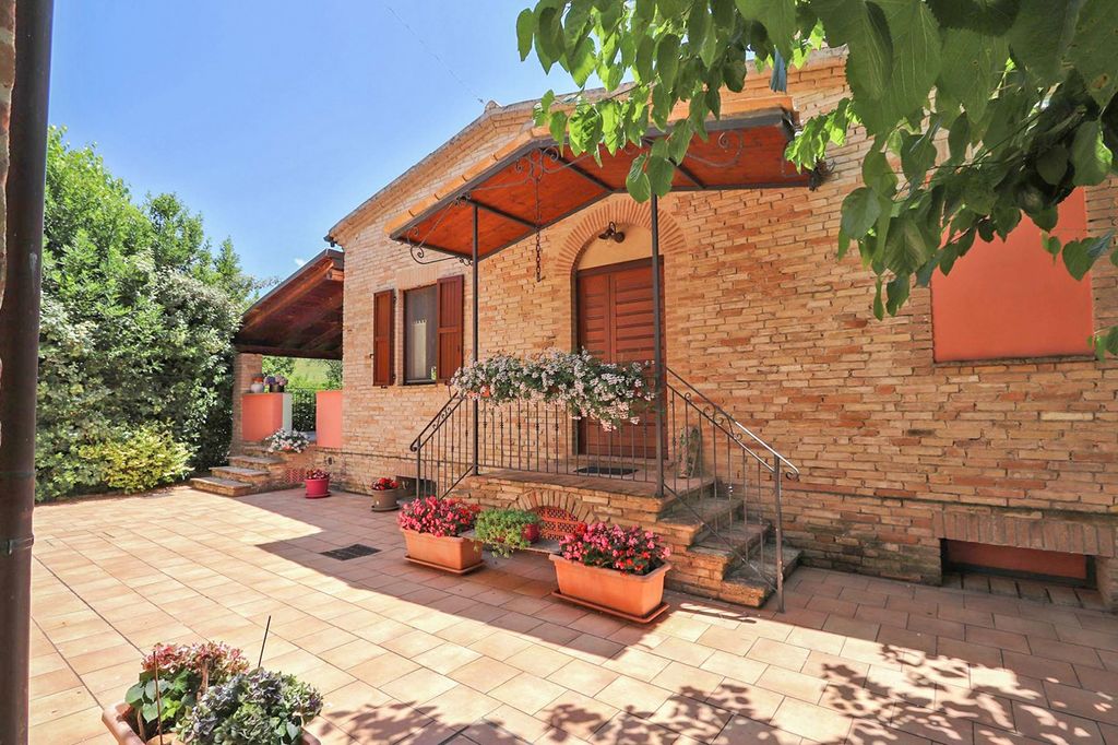 Dimora Morazzano Marche Olivers Travels 7