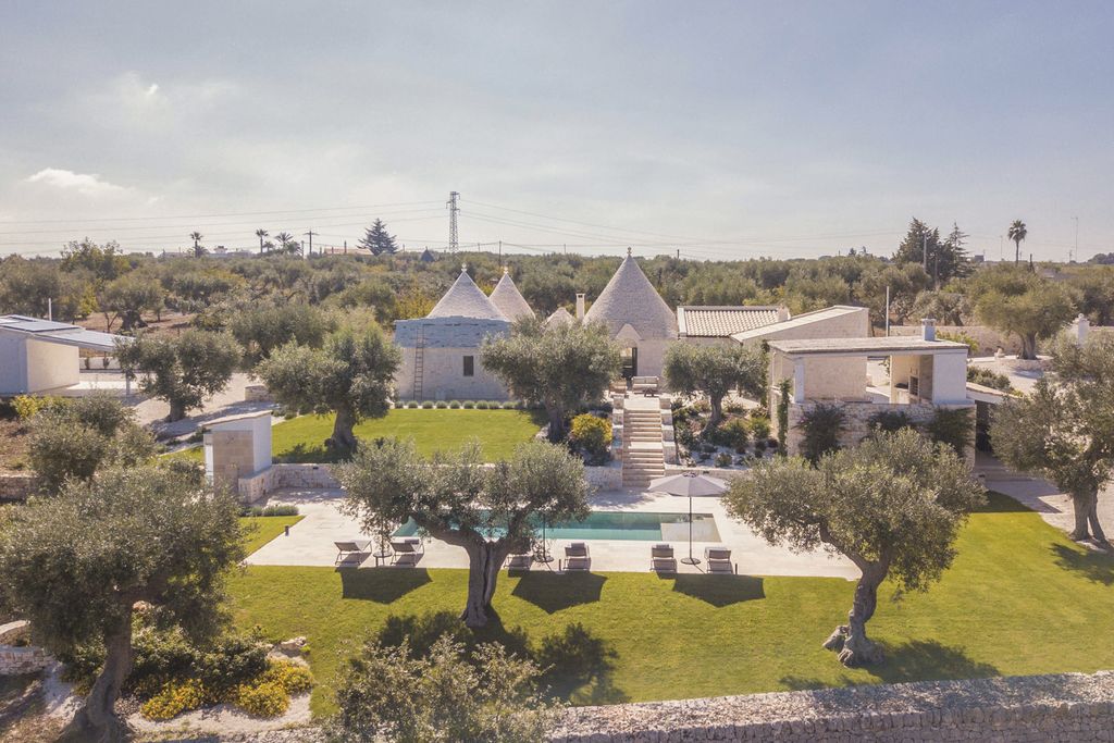 Trulli Di Mastro Puglia Olivers Travels 1
