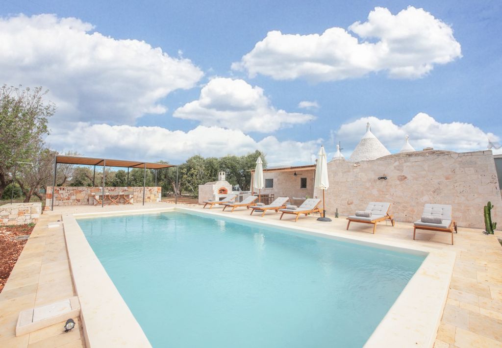 Trullo Tito Puglia Olivers Travels 01