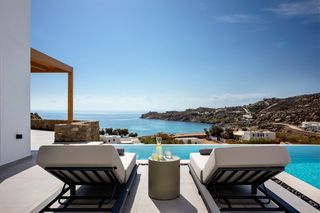 Villa Oktovrios Mykonos Olivers Travels 1