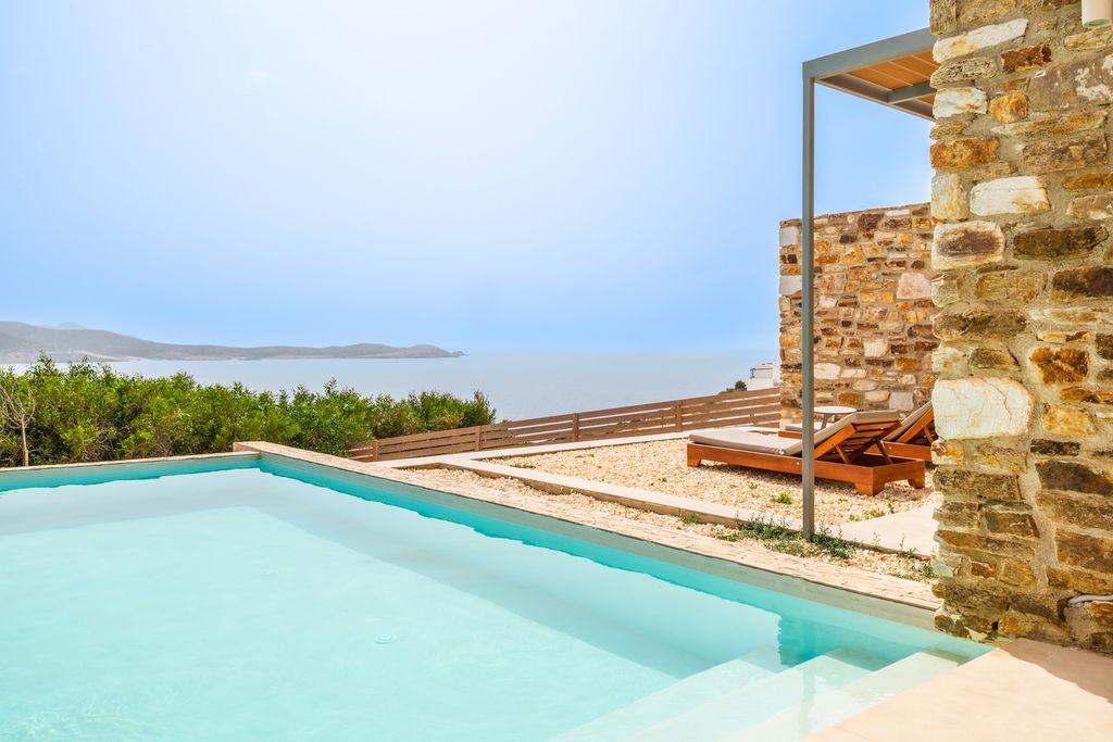 Despotiko Antiparos Greece OliversTravels 3