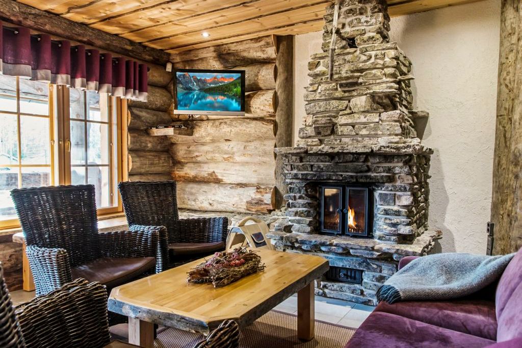 Aatos Lodge Lapland Olivers Travels 3