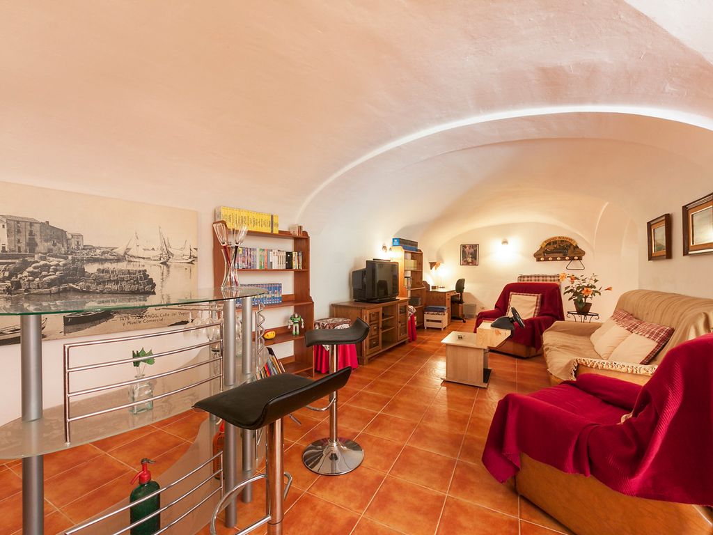 Mas Encarnacion Costa Brava Olivers Travels 4