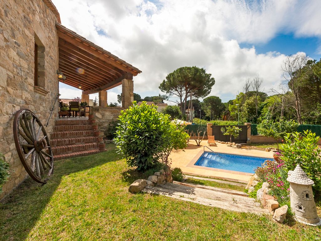 Mas Encarnacion Costa Brava Olivers Travels 5