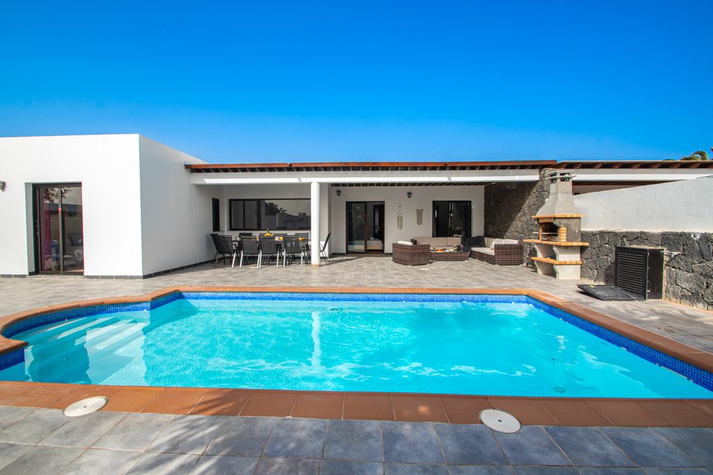 Casa Nepal Lanzarote Olivers Travels 1
