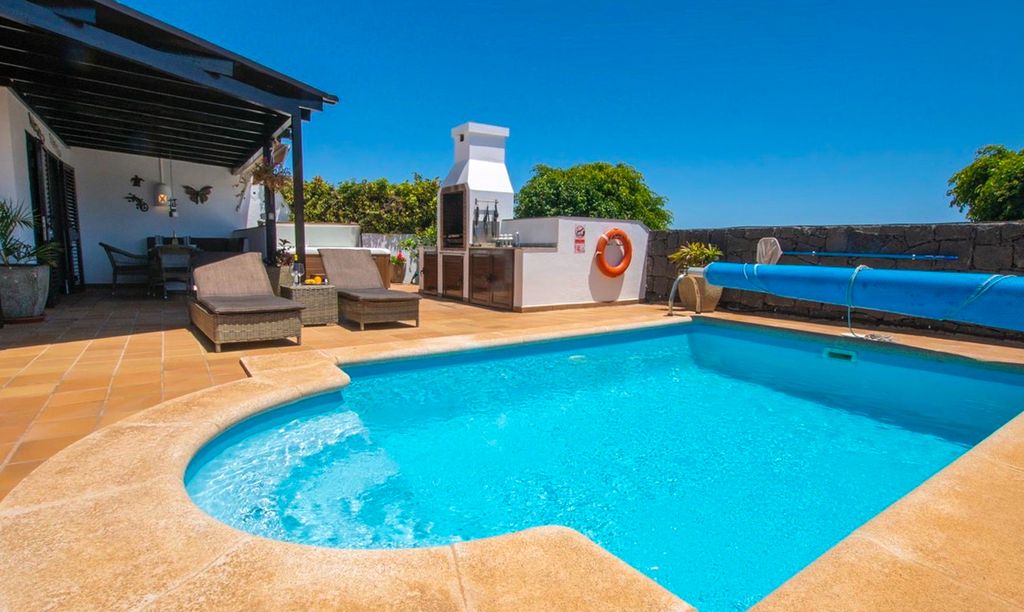 Casa Azalea Lanzarote Olivers Travels 5