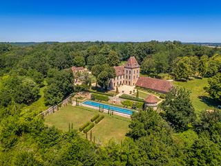 Chateau Sainte Martine Dordogne Olivers Travels 1