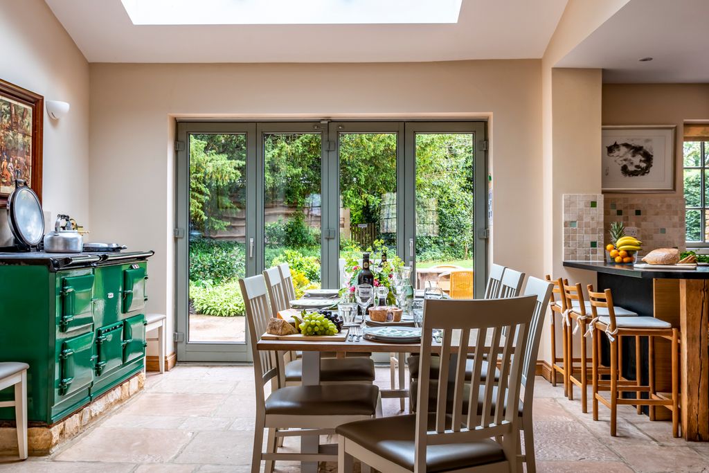 Amaranth Cottage South East Olivers Travels 3