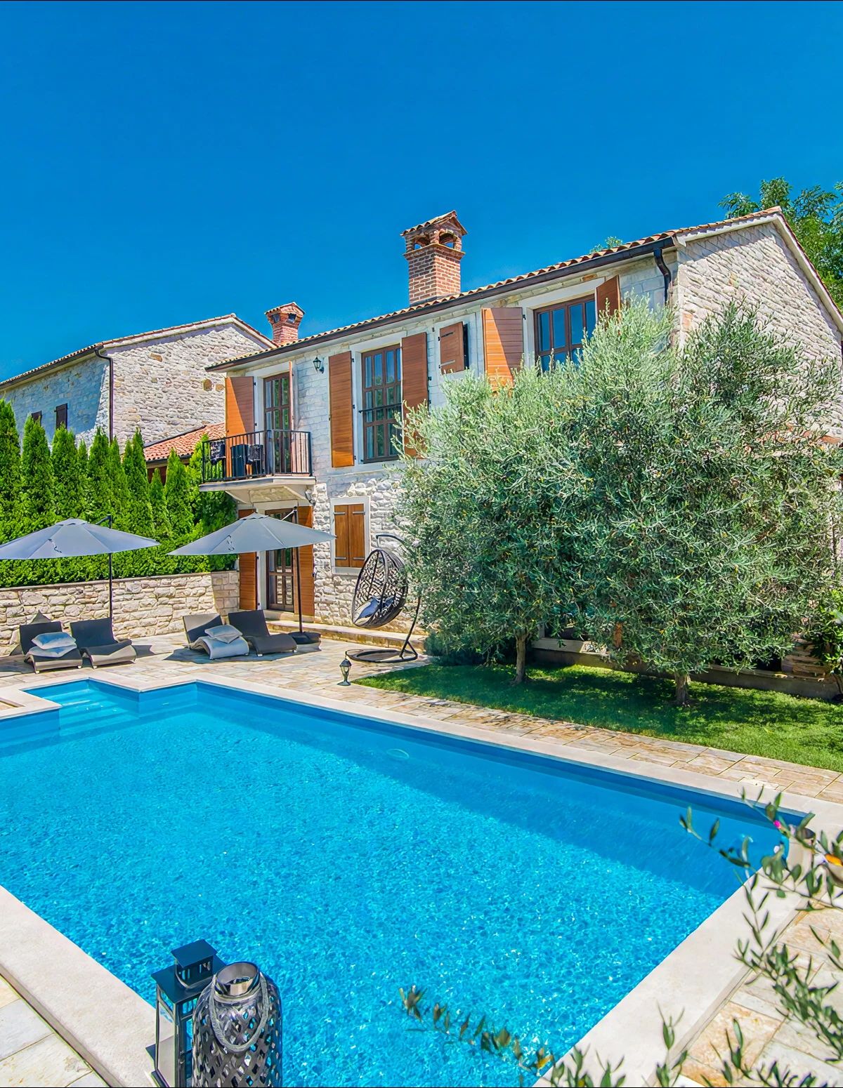Villa ID-213