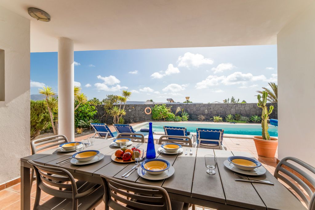 Villa Dino Lanzarote Olivers Travels 2