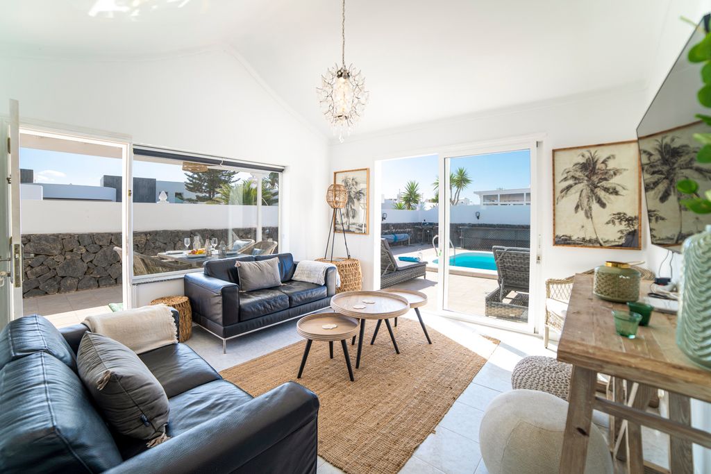 Villa Hungria Lanzarote Olivers Travels 3