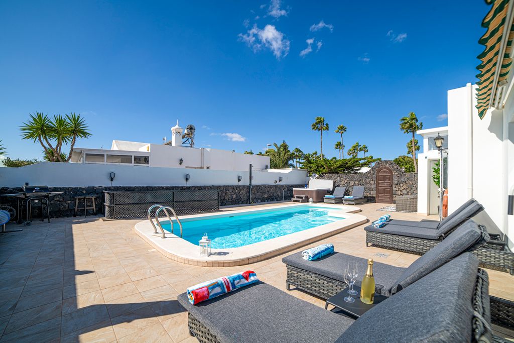 Villa Hungria Lanzarote Olivers Travels 2