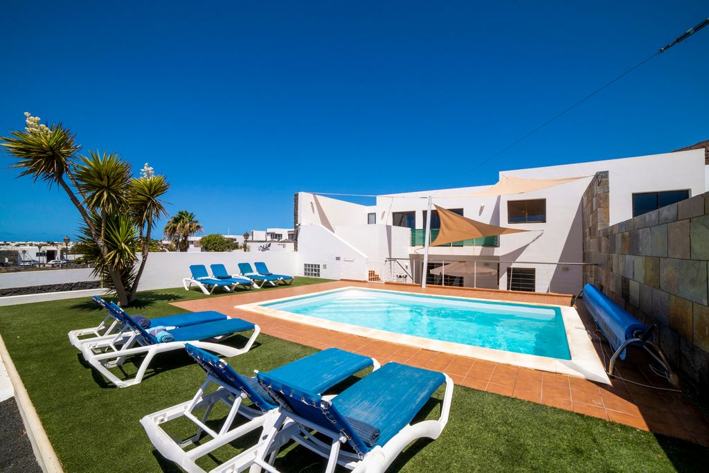 Villa Irlanda Lanzarote Olivers Travels 1