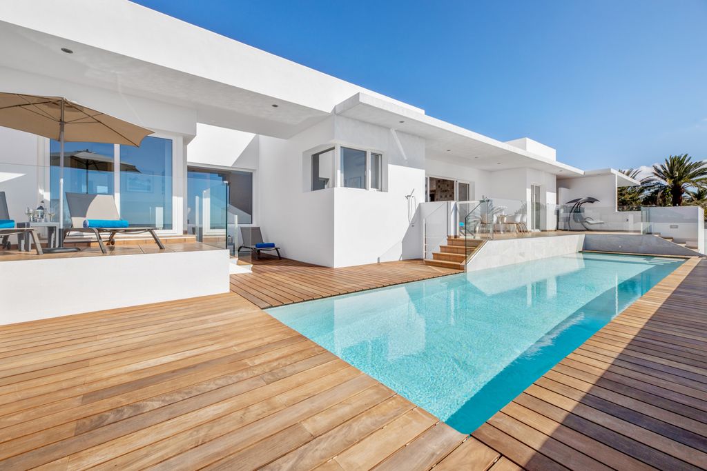 Lanzarote Isabella Lanzarote Olivers Travels 1