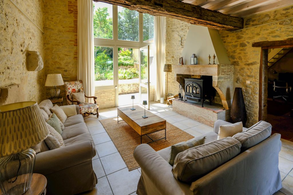 Maison Beau Pic Vert Dordogne Olivers Travels 3