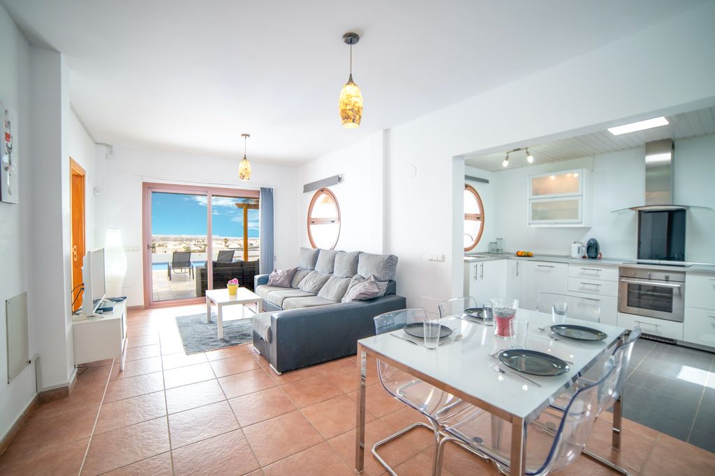 Villa Volcanica Lanzarote Olivers Travels 3