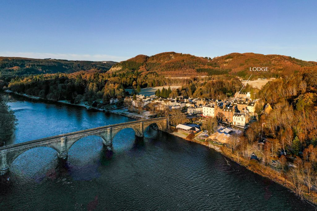 River Lodge Scotland Olivers Travels 4