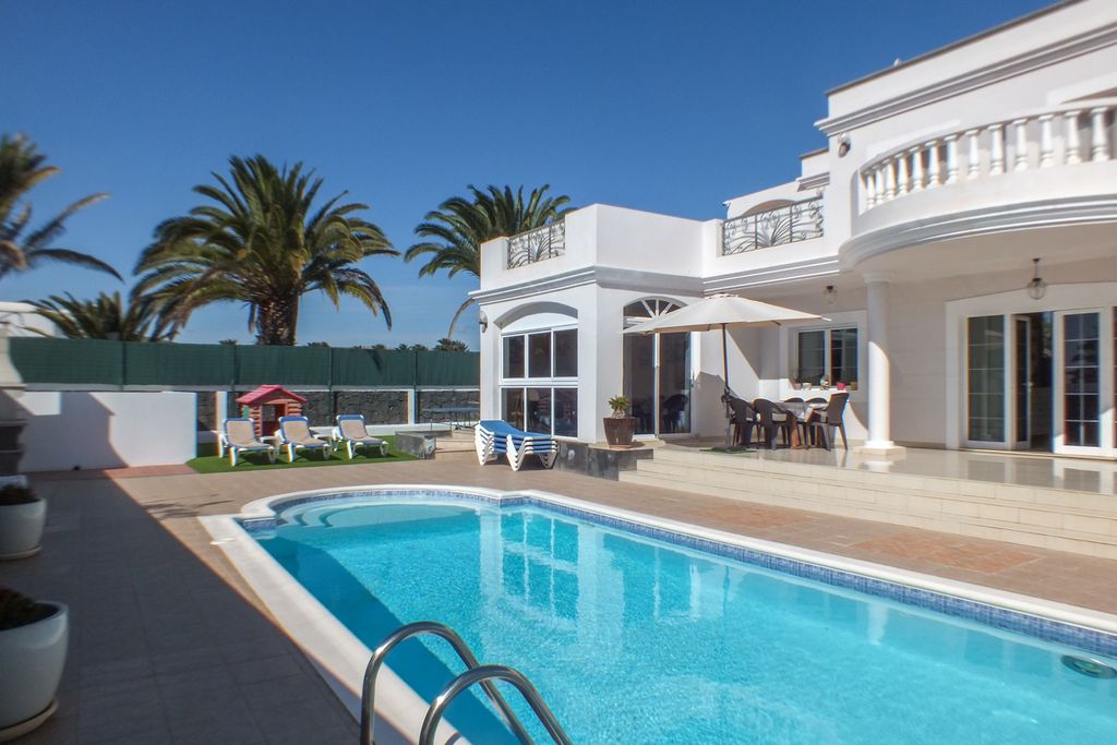 Villa Jarama Lanzarote Olivers Travels 2