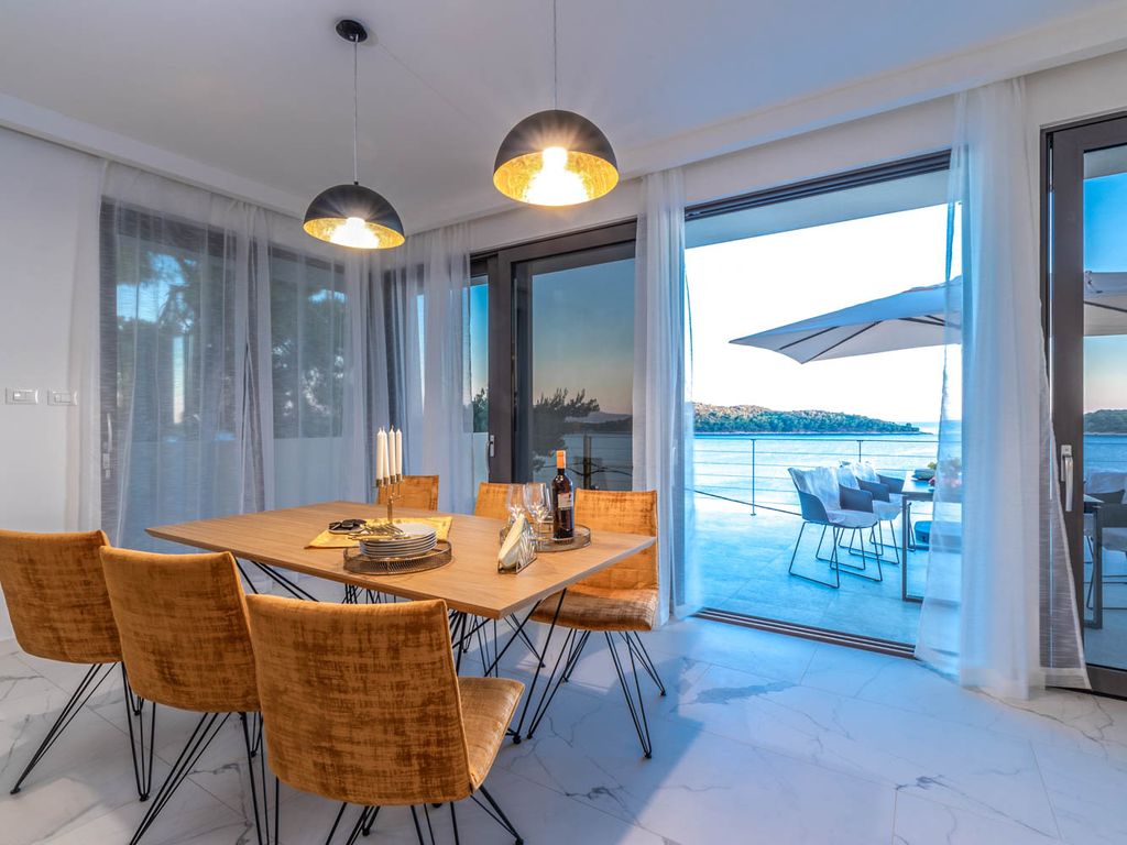 Villa Obley Korcula Croatia Olivers Travels 4