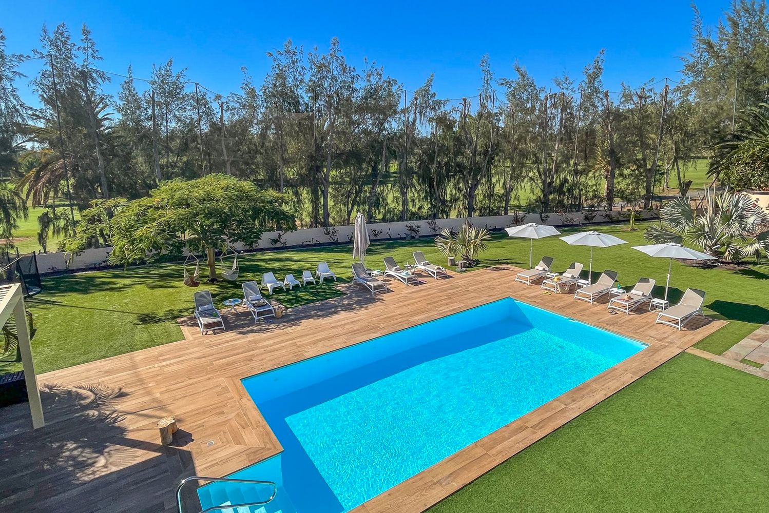 Villa Escondite