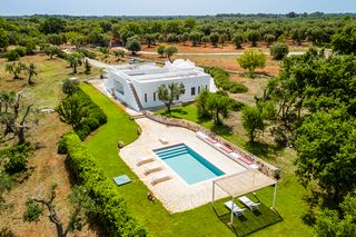 Trullo Cielo Puglia Olivers Travels 1