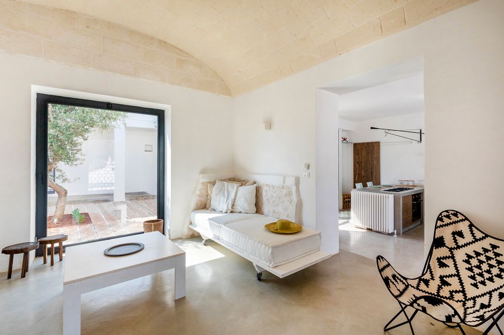 Trullo Cielo Puglia Olivers Travels 3