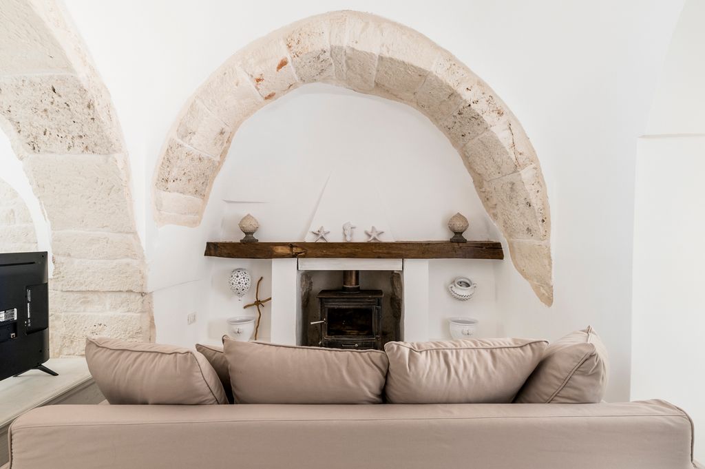 Trullo Bello Puglia Olivers Travels 3