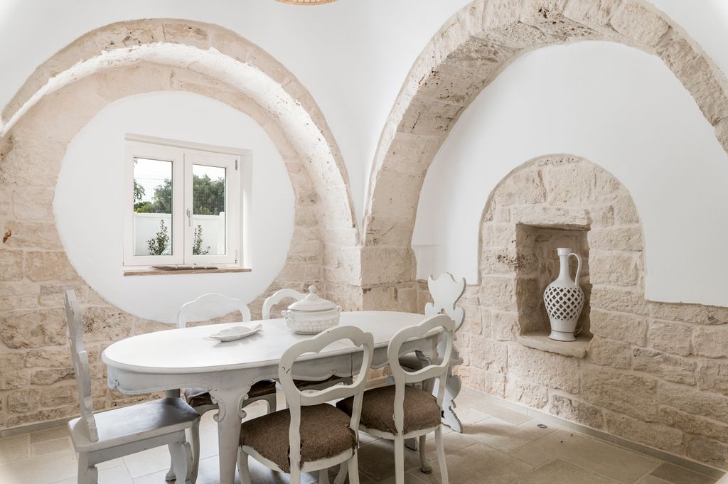 Trullo Bello Puglia Olivers Travels 4