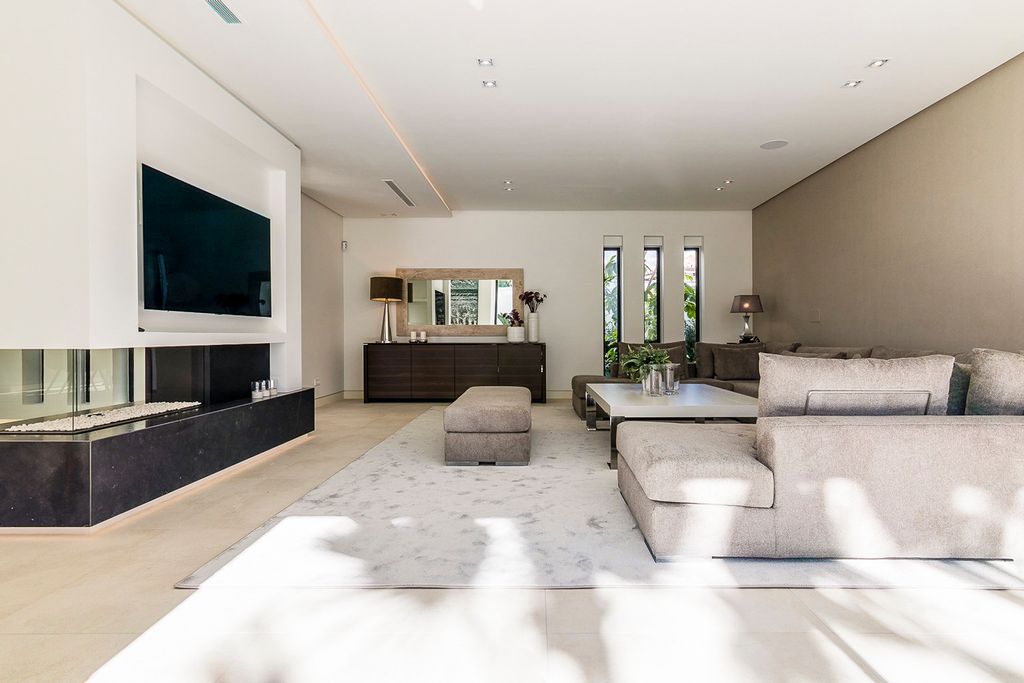 Villa Goya Costa del Sol Olivers Travels 3