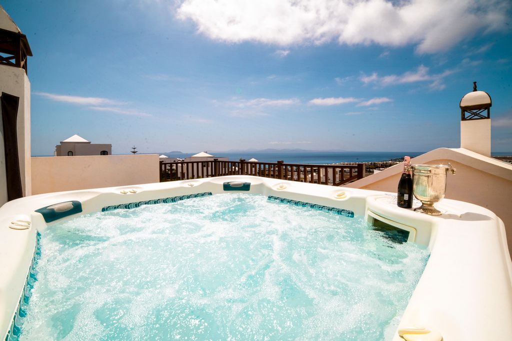 Casa Australia Lanzarote Olivers Travels 5