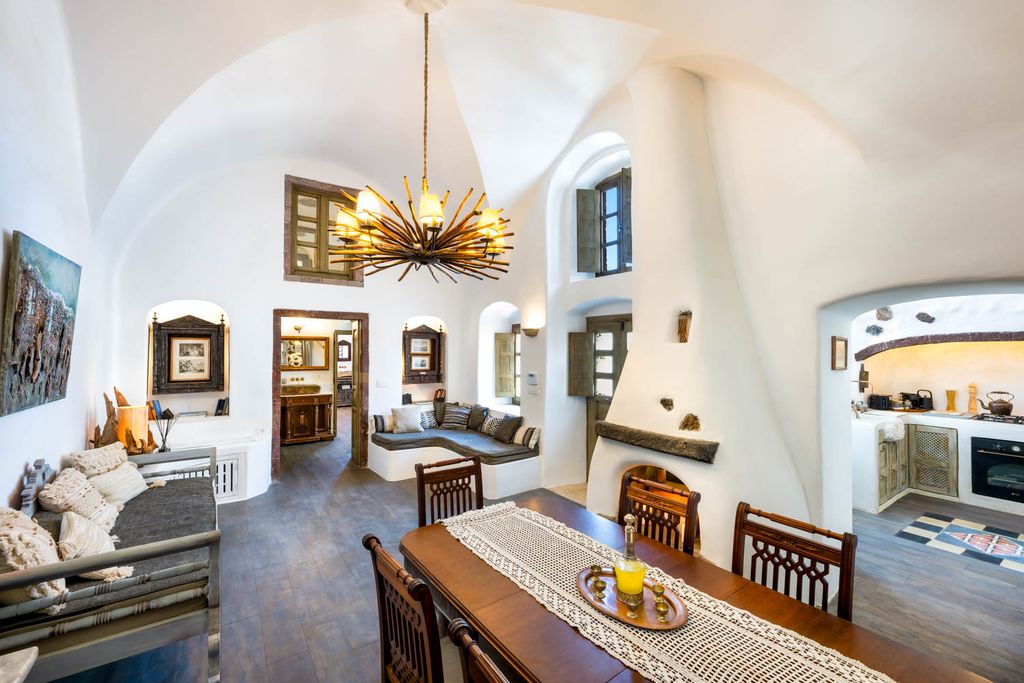 Villa Castelli Greece Santorini OliversTravels 2
