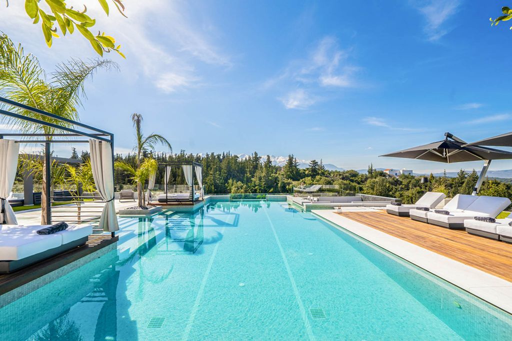 Villa Phoenix Greece Cretee OliversTravels 2