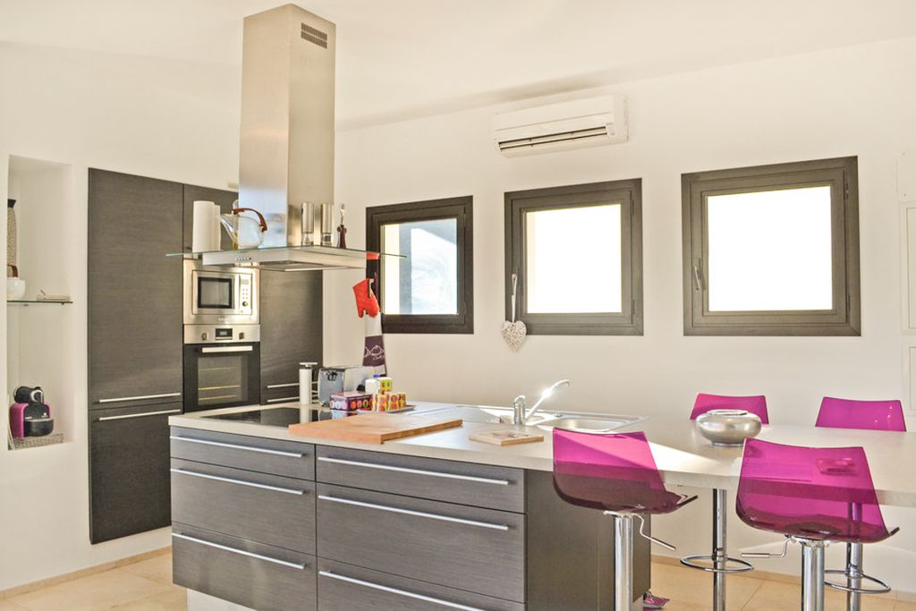 Villa Fuchsia Rose Provence OliversTravels 3