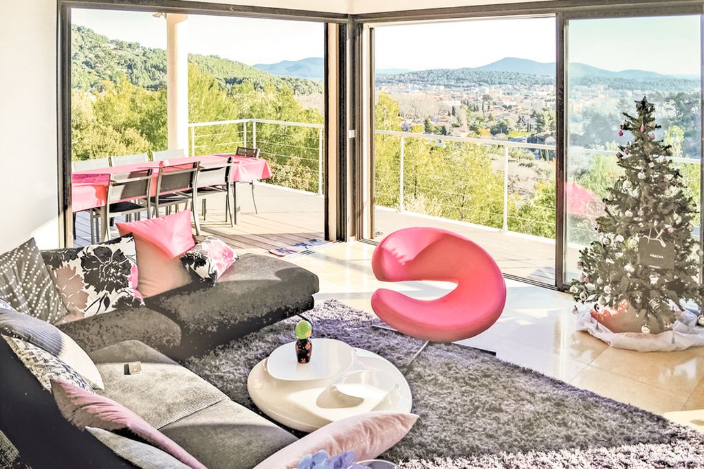 Villa Fuchsia Rose Provence OliversTravels 5