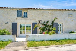 Maison Farrah Aquitaine OliversTravels 1