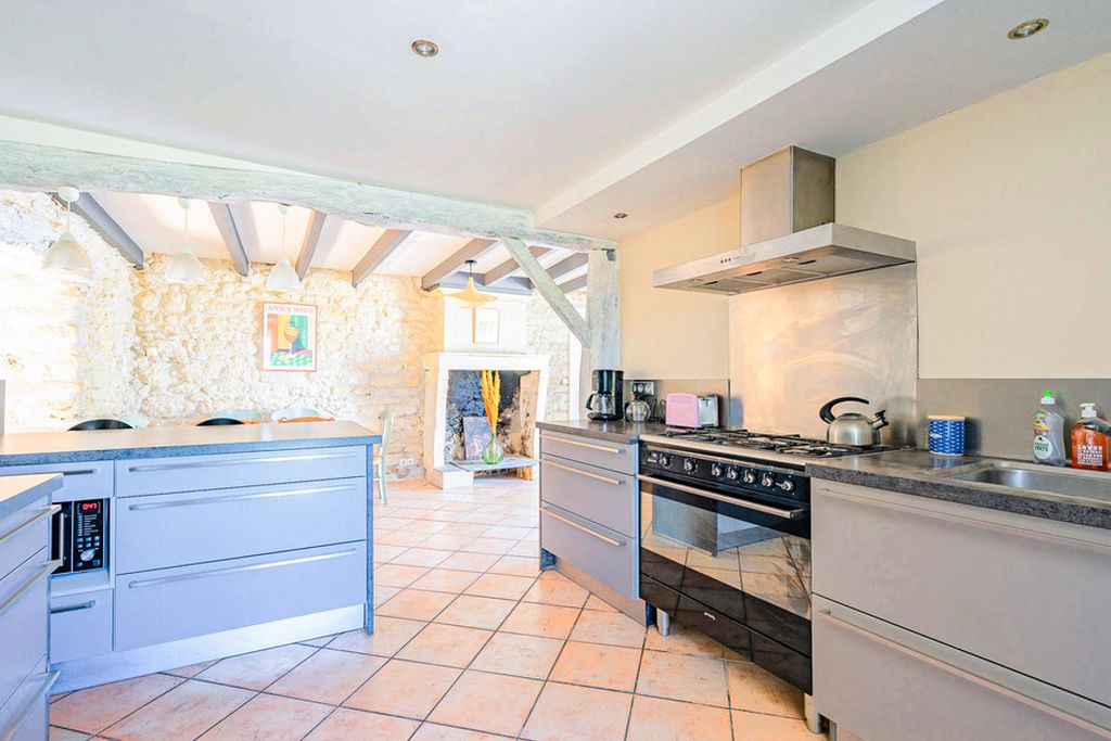 Maison Farrah Aquitaine OliversTravels 4