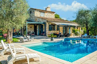 Maiso Marnie Provence OliversTravels 1