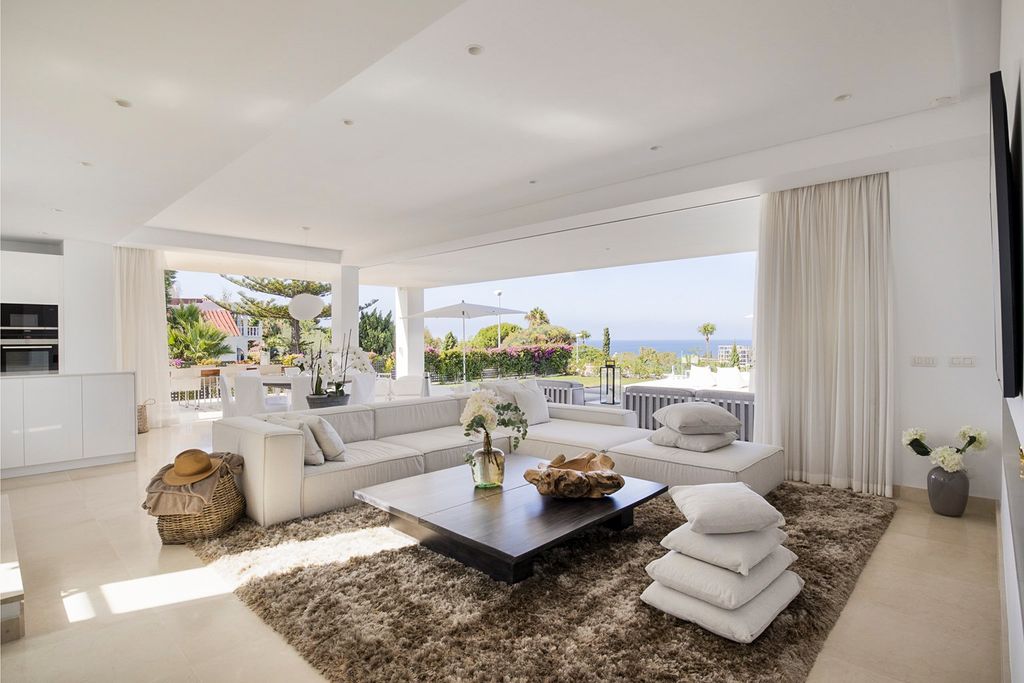 Villa Rio Paloma Costa del Sol Olivers Travels 3