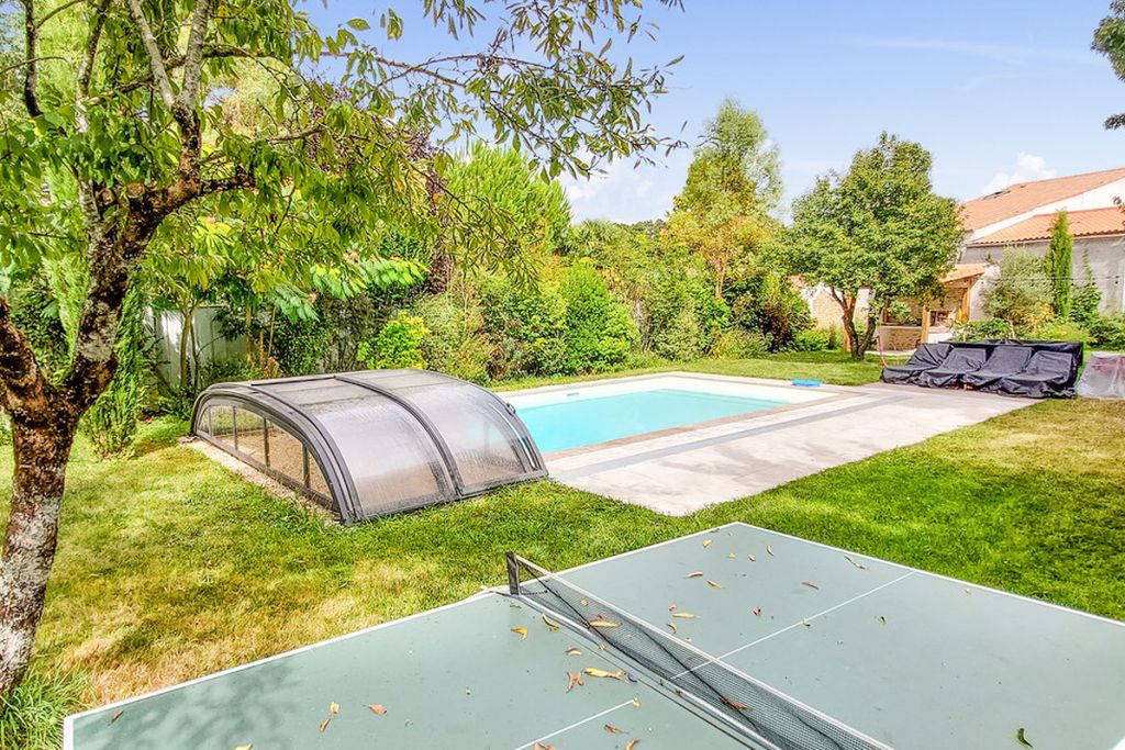 Les Volets Verts Aquitaine OliversTravels 5