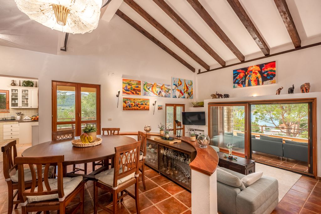 Villa Portio Dalmatia Coast Olivers Travels 4