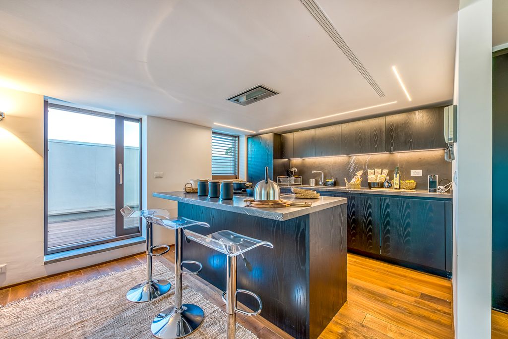 Skylife Sunshine Apartment Rome Olivers Travels 5 01