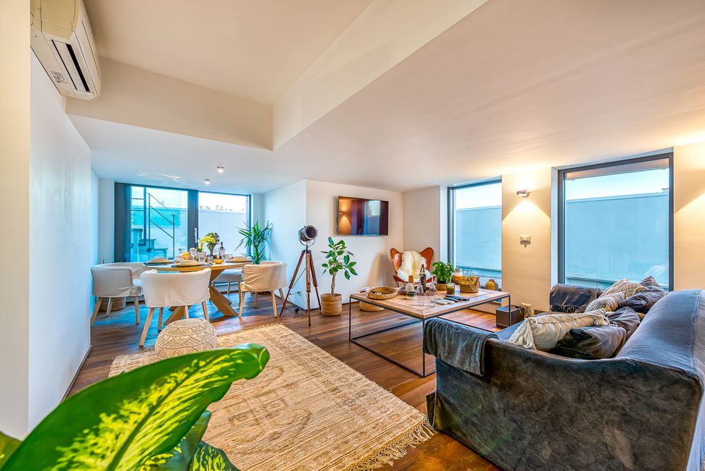 Skylife Sunshine Apartment Rome Olivers Travels 3 01