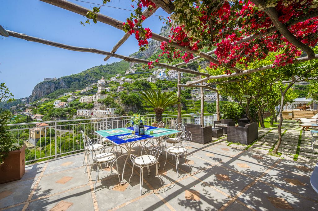 Villa Ligiani Sorrento Olivers Travels 14