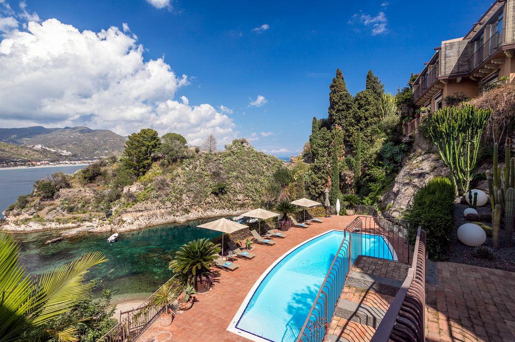 Villa Dionysius II Sicily Olivers Travels 1