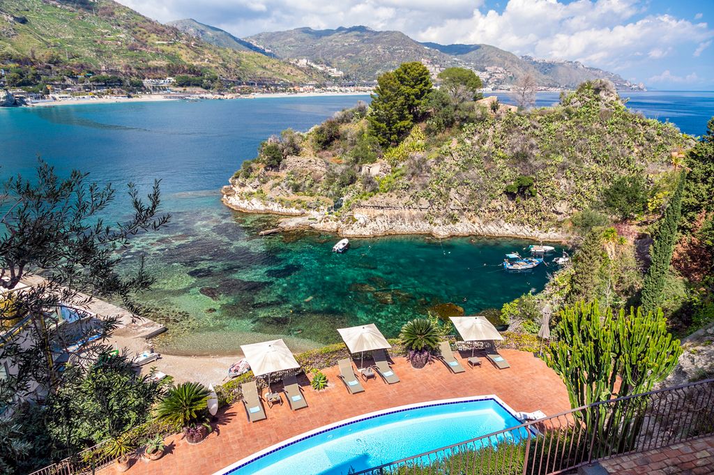 Villa Dionysius II Sicily Olivers Travels 5