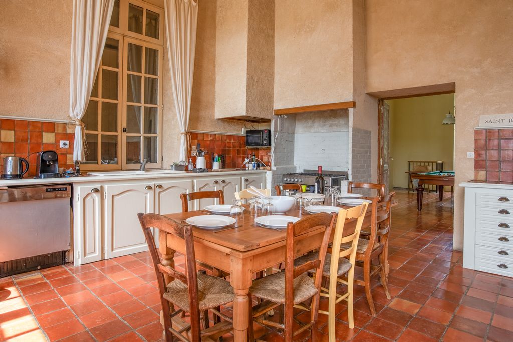 Chateau Claria Dordogne France OliversTravelss 3